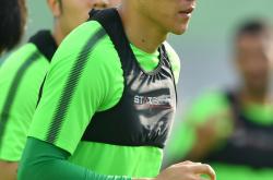 开云体育官方网站-切尔西主教练调整备战策略，球员备战备受期待的简单介绍