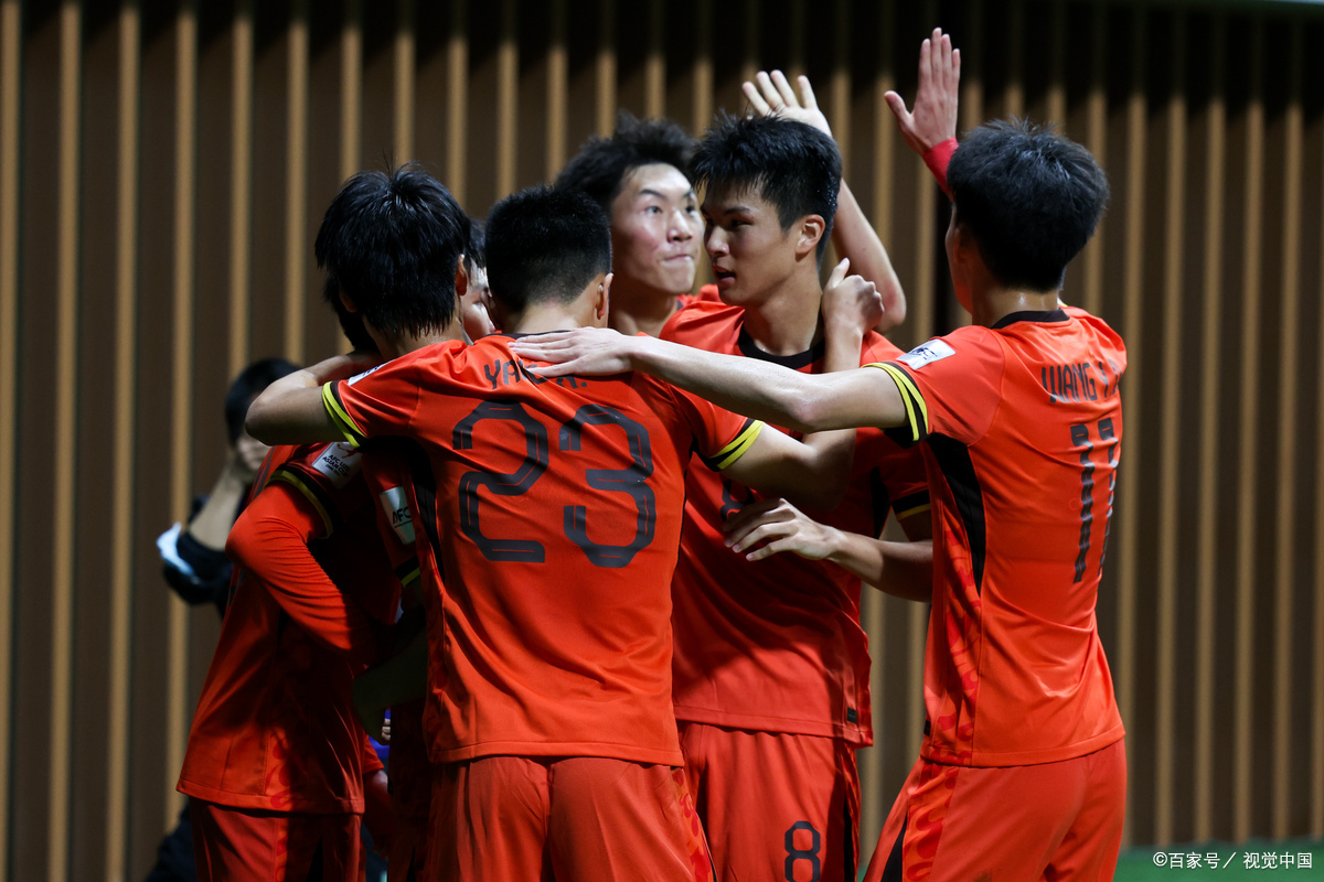 国内足球联赛激情对抗即将上演