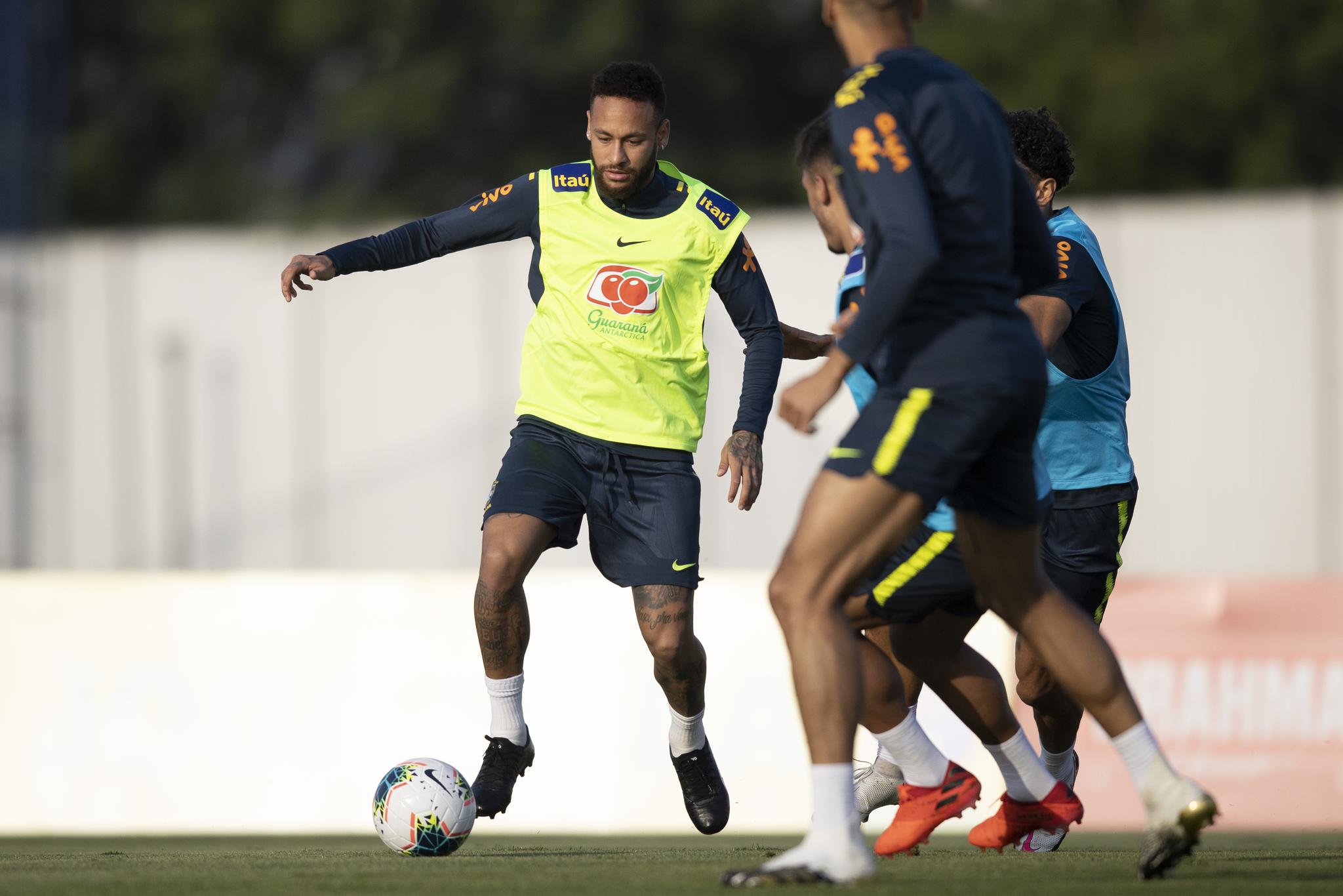 南美球队遭遇挑战,寻找突破口 南美球队遭遇挑战,寻找突破口