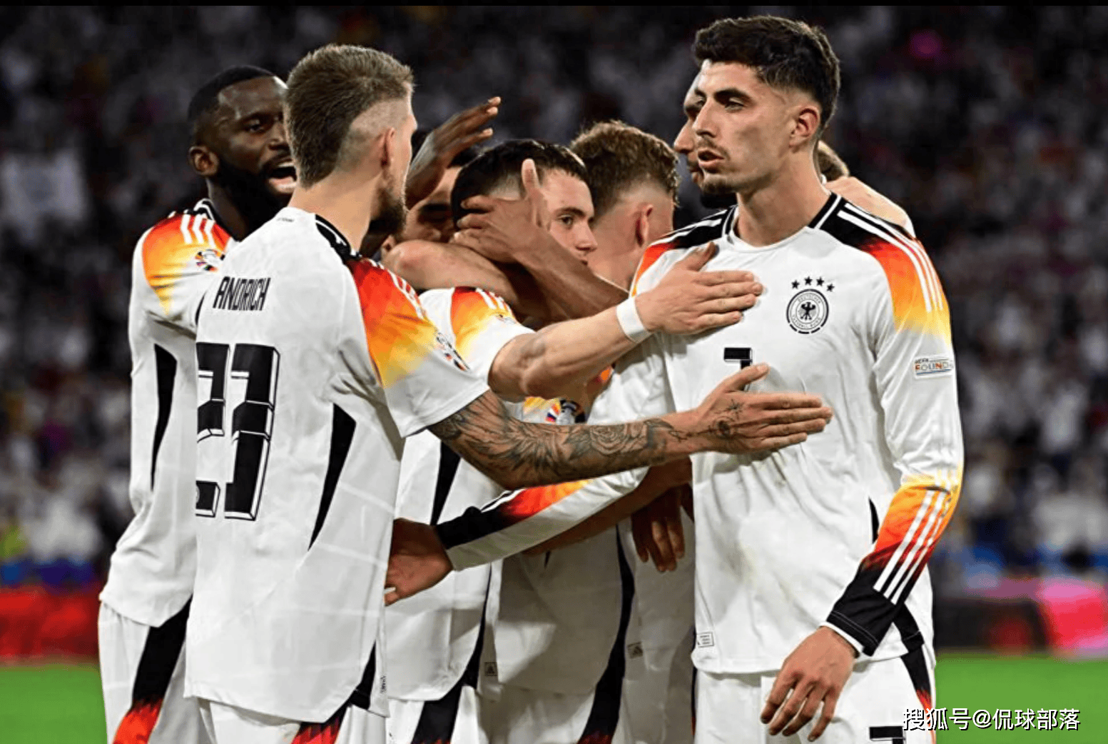 包含不同球队交锋,看谁能抓住机会一决雌雄的词条 包含不同球队交锋,看谁能抓住机会一决雌雄的词条