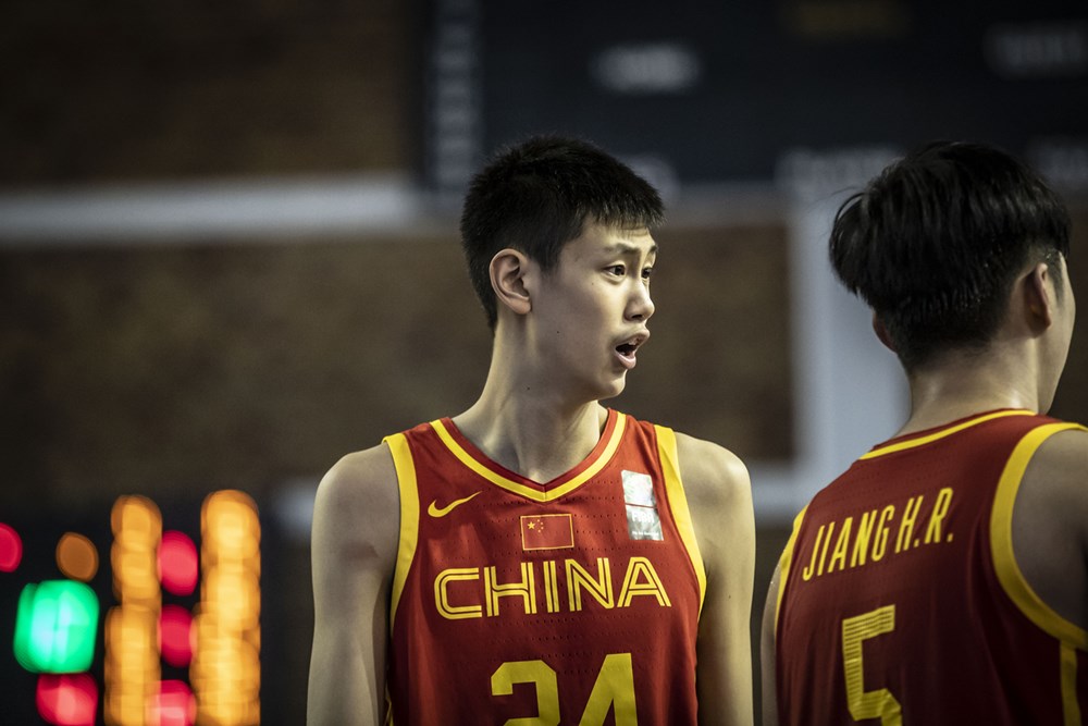 贵州男篮险胜云南队,实现积分领先 贵州男篮险胜云南队,实现积分领先