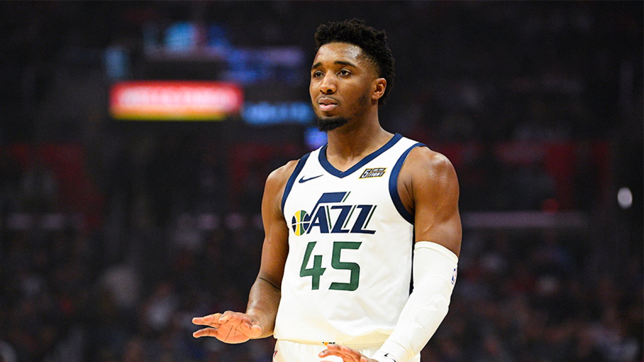 关于澳大利亚男篮血洗凯尔特人，米切尔惊艳世界的信息