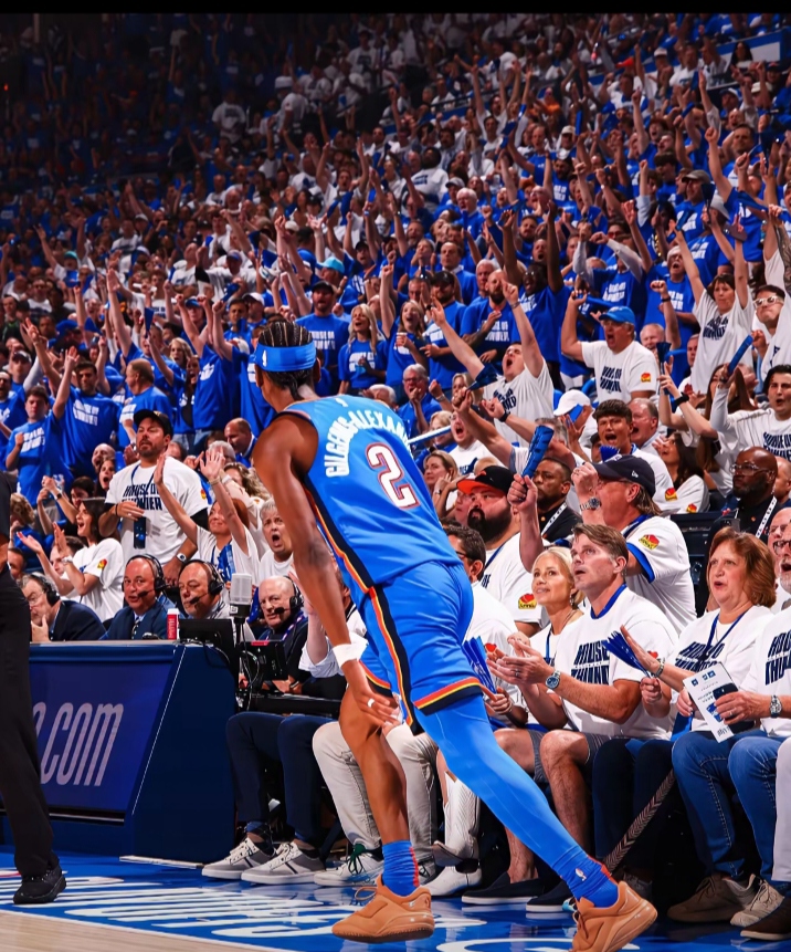 篮球选手刷新世界纪录，震撼全场的简单介绍