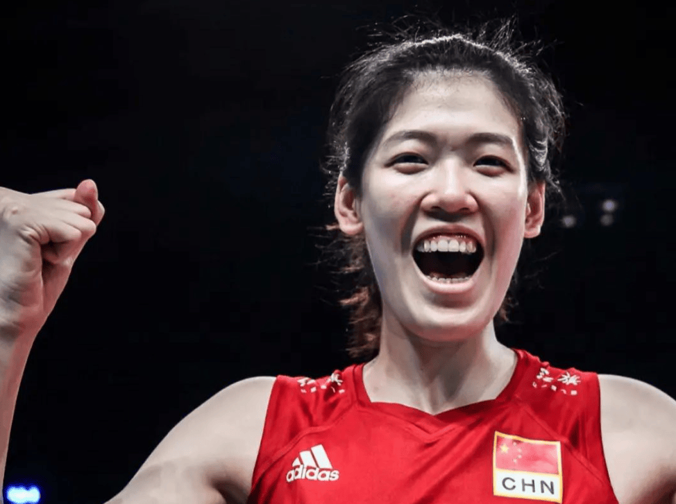 排球球员突破自我，表现堪称完美的简单介绍