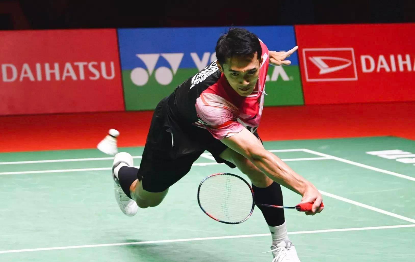 日本队完胜印尼队,石宇奇扛起全队 日本队完胜印尼队,石宇奇扛起全队